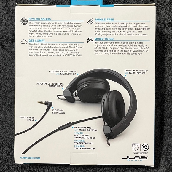 STUDIO ON EAR HEADPHONES - Picture 3 of 3